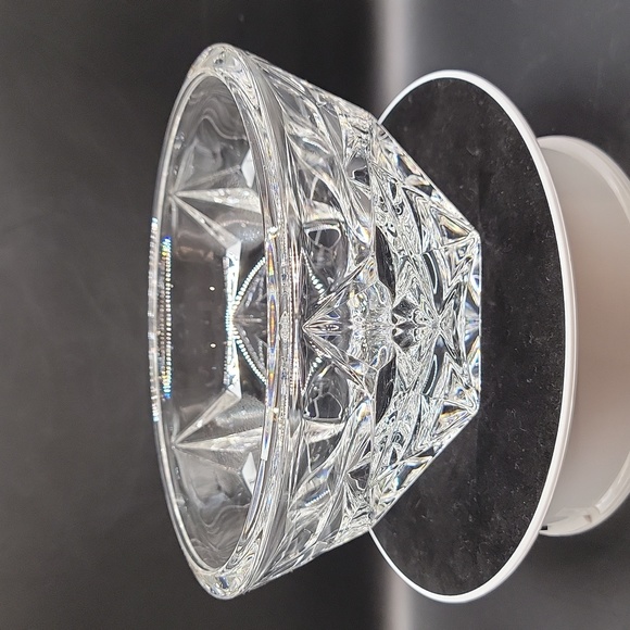 Tiffany & Co. Crystal Star Pattern Bowl - Picture 4 of 12